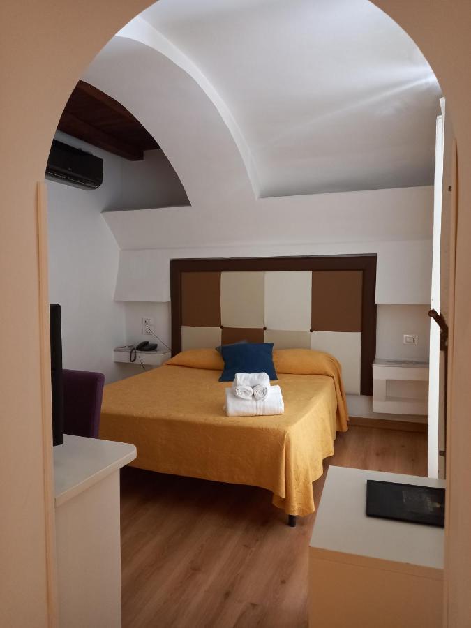 Suite Palazzo Luciani Salerno Ngoại thất bức ảnh